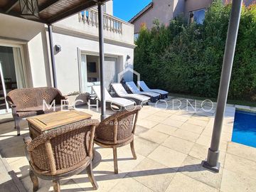 Casa 4 dormitorios venta en San Isidro Labrador, Villa Nueva