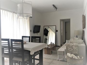 OPORTUNIDAD - 2 amb con balcón - impecable