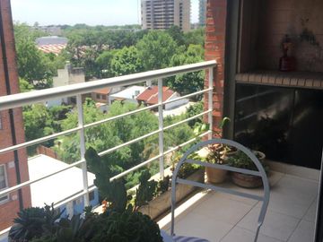 OPORTUNIDAD - 2 amb con balcón - impecable
