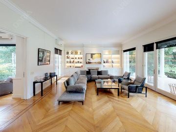 Venta casa de 8 dormitorios en Las Lomas de San Isidro. Venta con renta