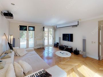 Venta casa de 8 dormitorios en Las Lomas de San Isidro. Venta con renta