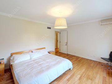 Venta casa de 8 dormitorios en Las Lomas de San Isidro. Venta con renta