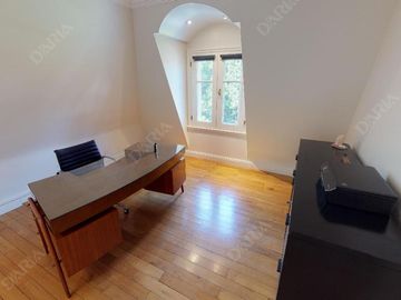 Venta casa de 8 dormitorios en Las Lomas de San Isidro. Venta con renta