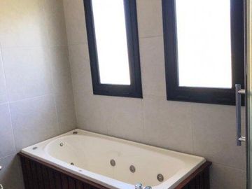 Casa en venta - 2 Dormitorios 2 Baños - 100 mts2 - Chascomus