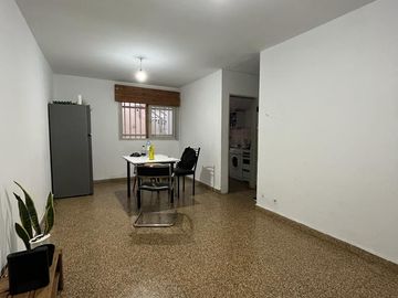 Venta 2 dormitorios con patio sin expensas proximo a Nueva Cba / Ipona
