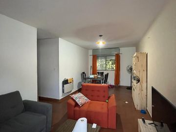 Venta 2 dormitorios con patio sin expensas proximo a Nueva Cba / Ipona