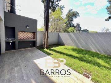 Venta duplex 4 ambientes Castelar