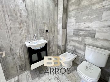 Venta duplex 4 ambientes Castelar