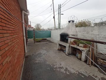 Casa en  LONNGCHAMPS