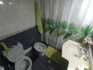 VENDE CASA EN CLAYPOLE