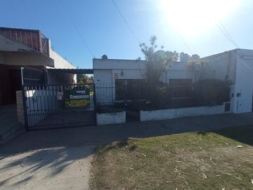 VENDE CASA EN CLAYPOLE