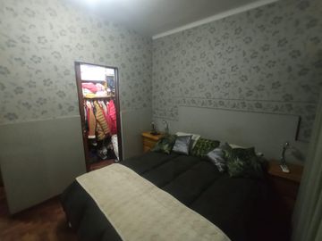 VENDE CASA EN CLAYPOLE