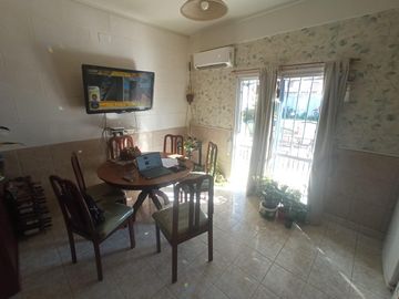 VENDE CASA EN CLAYPOLE