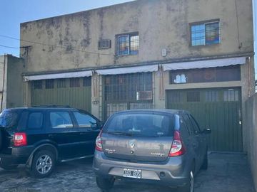 Depósito en venta - 1 Oficina 1 Baño - 300Mts2 - La Plata