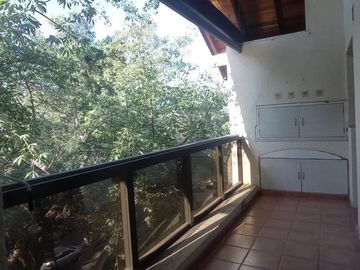 Departamento en  venta en Casonas del Norte 2 dormitorios más dependencia , 3 baños , balcones