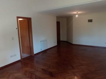 Departamento en  venta en Casonas del Norte 2 dormitorios más dependencia , 3 baños , balcones