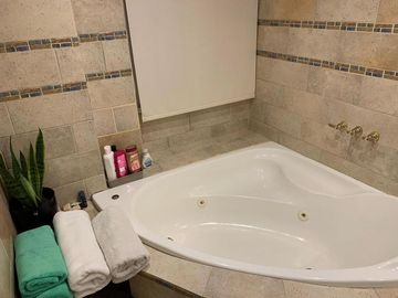 Venta departamento 3 ambientes c/cochera y  balcón Belgrano  chico