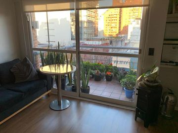 Venta departamento 3 ambientes c/cochera y  balcón Belgrano  chico
