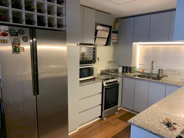 Venta departamento 3 ambientes c/cochera y  balcón Belgrano  chico