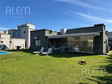 Casa en  venta en Barrio Privado Casuarinas Premium Canning