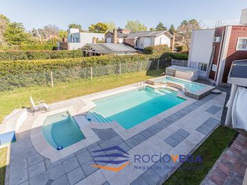 Venta de casa  en Golfer´s Country Club Pilar