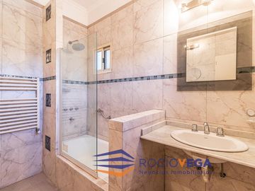 Venta de casa  en Golfer´s Country Club Pilar