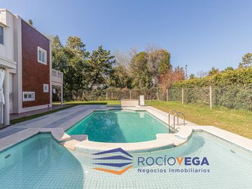 Venta de casa  en Golfer´s Country Club Pilar