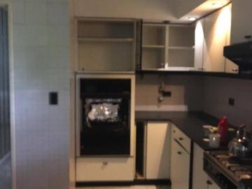 Valor Rebajado! Importantisima Propiedad sobre 3 Lotes sobre calle De La Vega