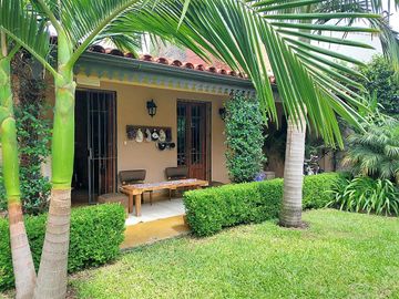 Casa 4 amb. en Olivos reciclado totalmente a nuevo