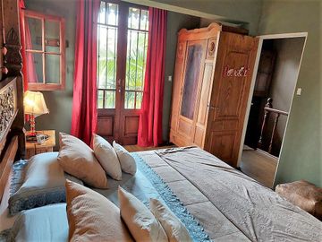 Casa 4 amb. en Olivos reciclado totalmente a nuevo