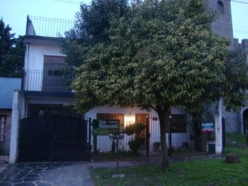 Vende:Casa