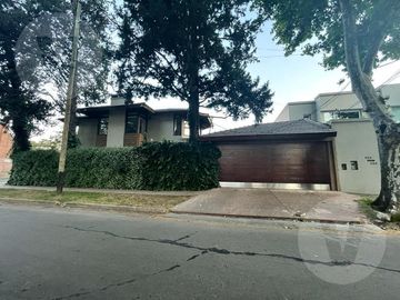 Casa en venta - Monte Grande, Recarte al 500