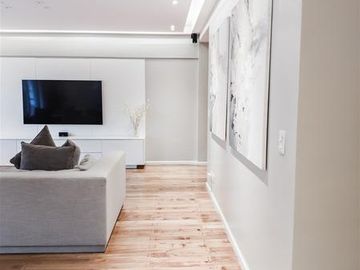 Venta IMPECABLE Piso alto Av Libertador 5600 Belgrano Chico, A Nuevo