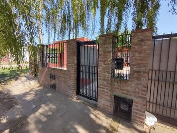 Oportunidad - Valor Rebajado! 2 Departamentos en Planta Baja en el mismo Lote! Se venden juntos