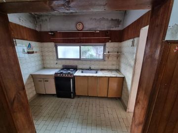 Casa en venta - 2 dormitoritos 1 baño  - 118mts2  - Bernal Oeste
