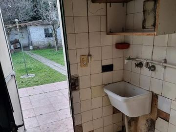 Casa en venta - 2 dormitoritos 1 baño  - 118mts2  - Bernal Oeste