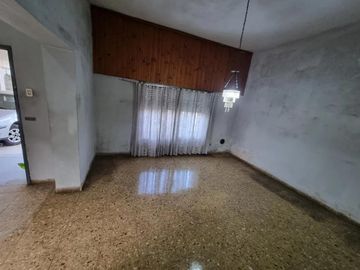 Casa en venta - 2 dormitoritos 1 baño  - 118mts2  - Bernal Oeste