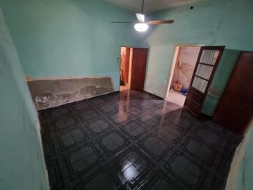 Casa en venta - 2 dormitoritos 1 baño  - 118mts2  - Bernal Oeste