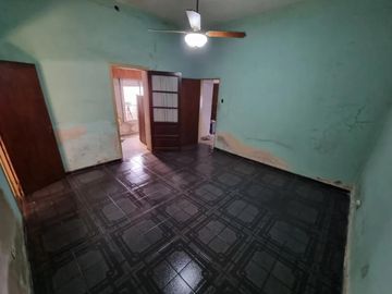 Casa en venta - 2 dormitoritos 1 baño  - 118mts2  - Bernal Oeste