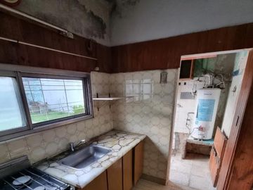 Casa en venta - 2 dormitoritos 1 baño  - 118mts2  - Bernal Oeste