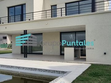 Casa a estrenar con pileta y 4 dormitorios Barrio en Lagos de Canning