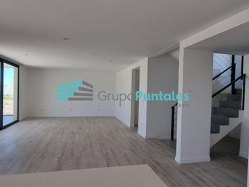 Casa a estrenar con pileta y 4 dormitorios Barrio en Lagos de Canning