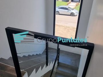 Casa a estrenar con pileta y 4 dormitorios Barrio en Lagos de Canning