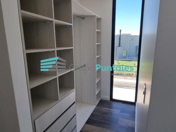 Casa a estrenar con pileta y 4 dormitorios Barrio en Lagos de Canning