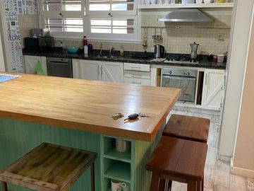 Gran Casa en Adrogue!! Excelente Ubicacion