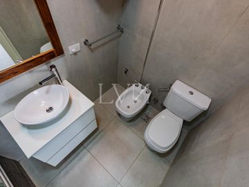 Venta departamento semipiso de 4 ambientes - Avellaneda