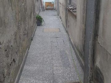 Casa  con lote de 8,66 x 46,5 con dos viviendas  - Sarandi
