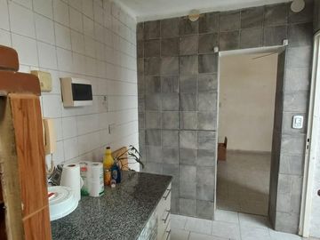 VENTA PH ALMAGRO SIN EXPENSAS
