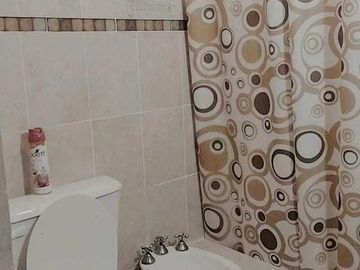 Casa en venta - 3 dormitorios 1 baño - 90mts2 - Villa del Lago