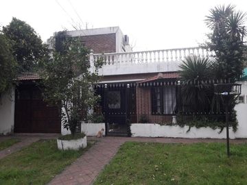 Casa - Burzaco